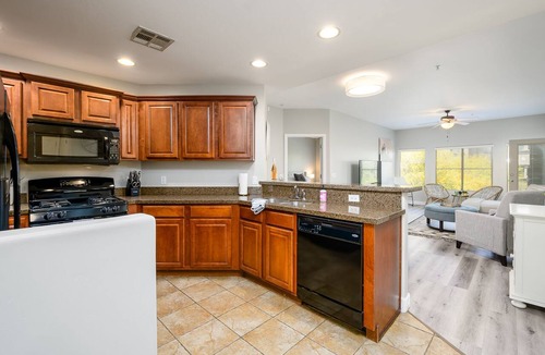 Desert Ridge Condo | Location, Luxury Amenities, Walk to everything!