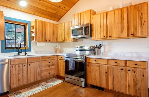 Cornville Cabin | Log Cabin Near Sedona Oak Creek Hot Tub Dark Skies
