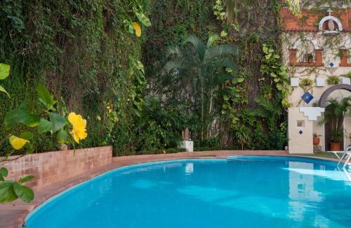 Romantic Zone Hotel | Los Arcos Suites