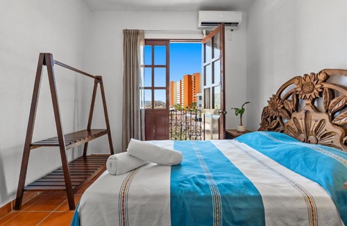 Diaz Ordaz Hotel | Los Gonzalez Hotel by Monyxbnb