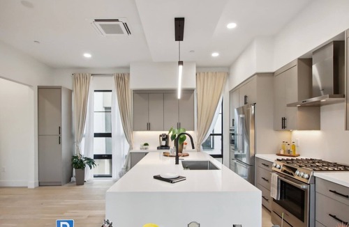 New Papago Parkway Condo | 🏜️🌵 Lotus N-Miller Rd 🌵🏜️