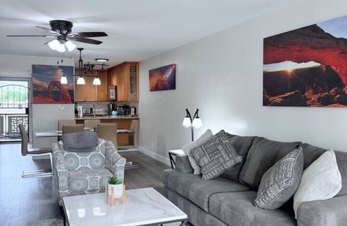 South Scottsdale Apartment | Lovely Condo in Old Town Scottsdale with Pool