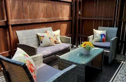 Flagstaff House | Lovely Downtown Condo, Walk to Historic Downtown!