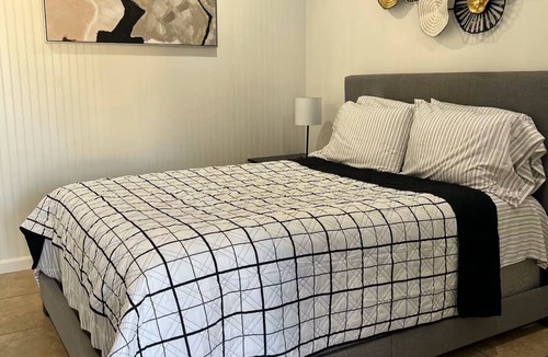 Maryvale House | Lucy's Private Room with Double Shower