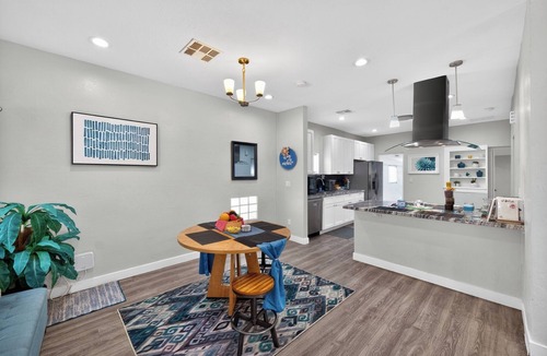 Coronado House | Lux Mins To - Chase Field - Banner Med - Valleywise