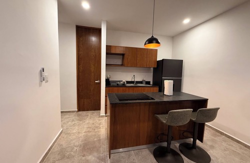 Montecarlo Condo | Luxe Apt. in Montebello Pool/Game Room/Workspace