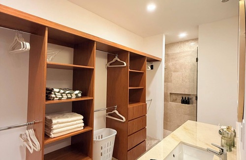 Montecarlo Condo | Luxe Apt. in Montebello Pool/Game Room/Workspace