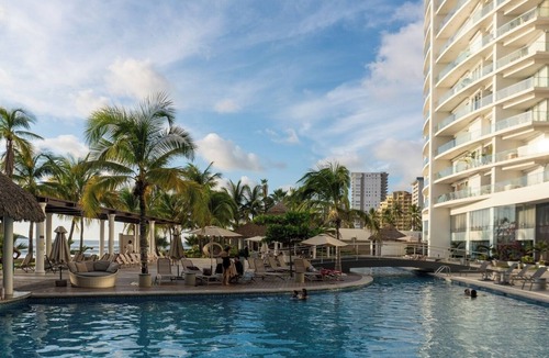 Zona Dorada Apartment | Luxe Oceanfront Condo in Golden Zone