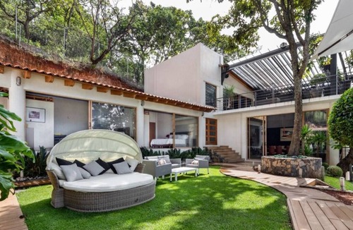 El Santuario House | Luxurious and spacious house with pool