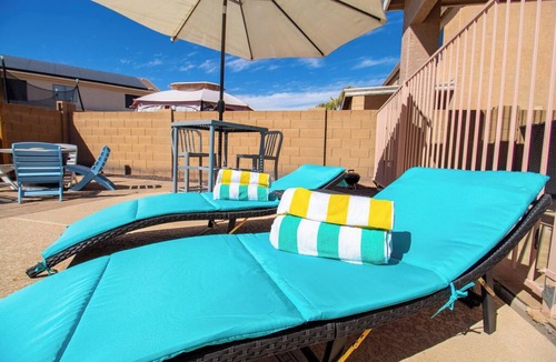 Tamaron House | Luxurious Retreat. HTD Pool & Outdoor Fun!
