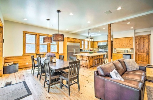 Moonridge Cabin | Luxurious & Spacious < 3 miles to Ski Resort