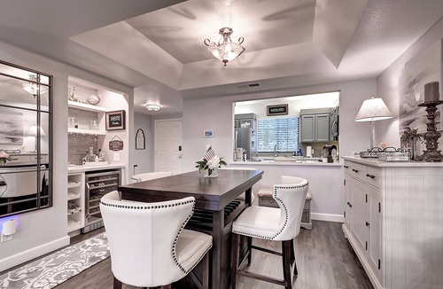 Camelback East House | Luxury 2-bedroom townhome on Biltmore golf course, close to dining and shopping!