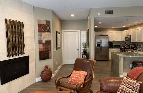 North Scottsdale Condo | Luxury 2BR Condo.