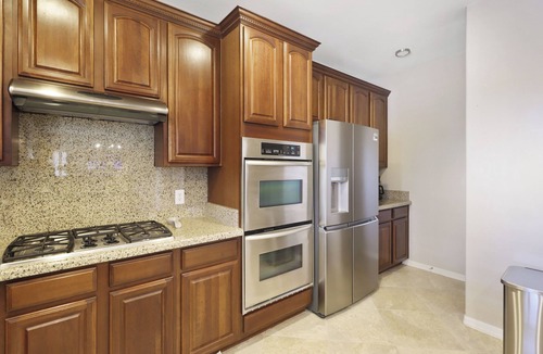 Black Horse House | Luxury 3-Bed 2.5 Bath House Pool Hot Tub Backyard Entertainment In Sunny Tucson