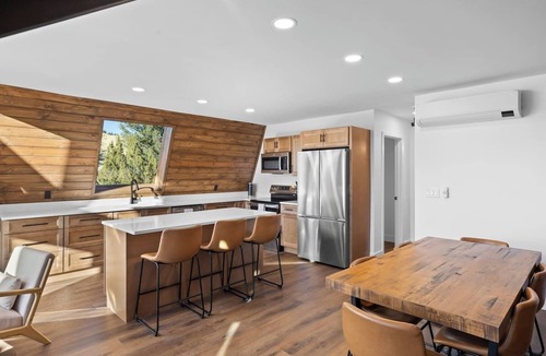 Glendale Cabin | Luxury A-Frame Retreat near Zion & Bryce | Hot Tub