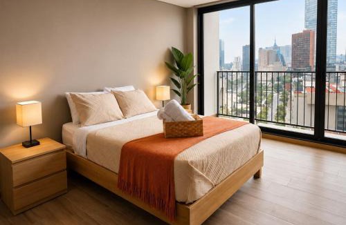 Cuauhtemoc Apartment | Luxury Apartment with Pool & Monument View