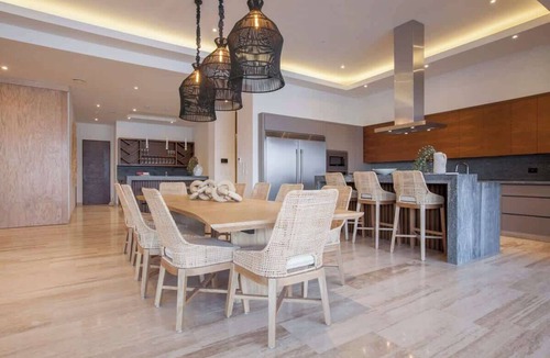La Paz Apartment | Luxury bayfront condo with panoramic views!