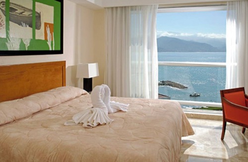 Marina Vallarta Resort | Luxury Beach Resort Master Room/Studio Mayan Palace at Vidanta, 2 Adults+2 Kids
