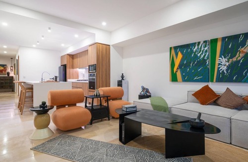 Las Glorias Condo | Luxury Beachfront Condo 3BD, Harbor 171 & 8 pools 3BD Condo for rent in North Ho