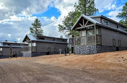 Williams Cabin | Luxury Cabin with Forest View 7B