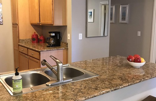 Desert Paradise Estates Condo | Luxury Condo in Keirland, Pool, High Speed Wifi