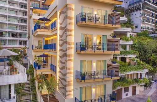 South Shore Hotel Area Condo | LUXURY CONDO LOS MUERTOS BEACH