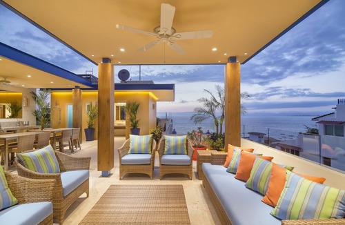 South Shore Hotel Area Condo | LUXURY CONDO LOS MUERTOS BEACH