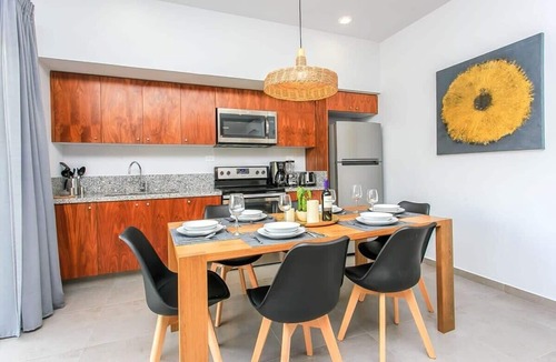 Zama Condo | Luxury Condo:Private Rooftop& Jacuzzi,Near Beach