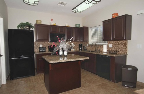 San Tan Valley House | Luxury Golf Property - Heated Pool - Hot Tub - Putting Green - HDTV