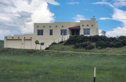 Sonoita House | Luxury hilltop home with great views in the heart of wine country