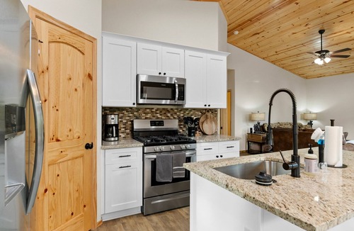 Torreon House | Luxury home with patio, fireplace, BBQ grill, golf nearby