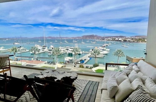 El Manglito Villa | Luxury Marina-View Villa with Stunning Sunset Views Near Malecón