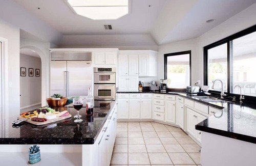 Central Scottsdale House | Luxury Mountain Estate-Guest Casita-Pool-Hot tub!