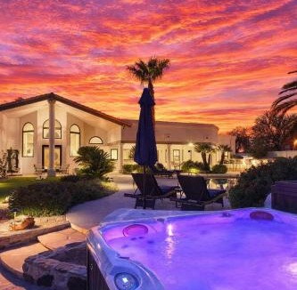 Central Scottsdale House | Luxury Mountain Estate-Pool-Spa-BBQ+Bar-Fire pit
