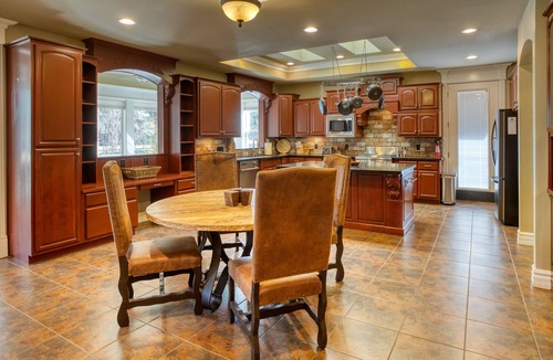 Pinetop House | Luxury retreat w/Views, Golf and Ski:Fore Seasons