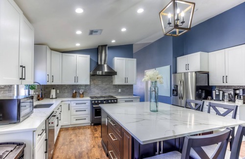 Casas Adobes House | Luxury Stay w/Private Pool, Chef Kitchen, Near Golf & Dining, Premium Bedding
