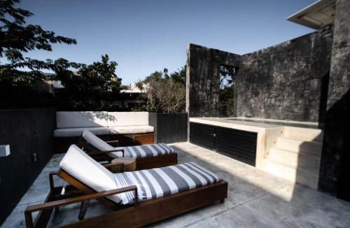 Zama Villa | Luxury Trio Villas, 7 Pools, 12 BRs, 32 Pax