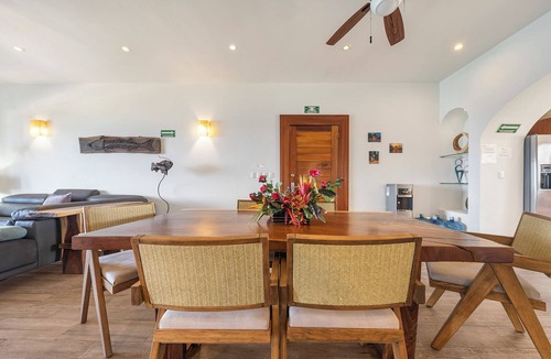 Isla Mujeres Condo | Luxury two bedroom ocean front condo at Isla 33