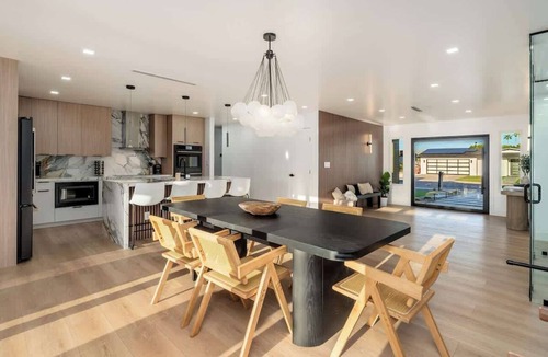 Trail West House | LuxuryOasis +HtdPool+HotTub+Fire Pit+Golf +OldTown