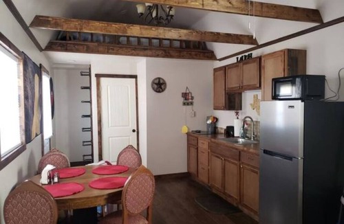 Fredonia Cabin | LV Bar Ranch Cabin#1 Marty Robbins Theme