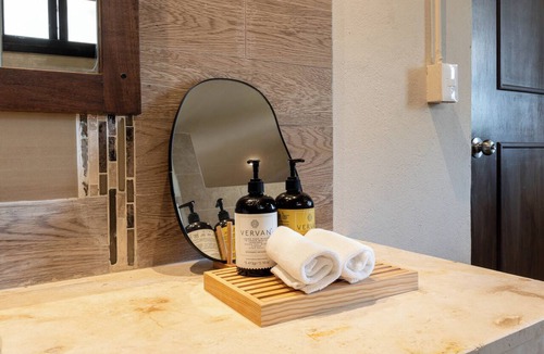 Zona Hotelera Hotel | Mía Tulum Beachfront Resort - Ocean View Suites and Beach Club