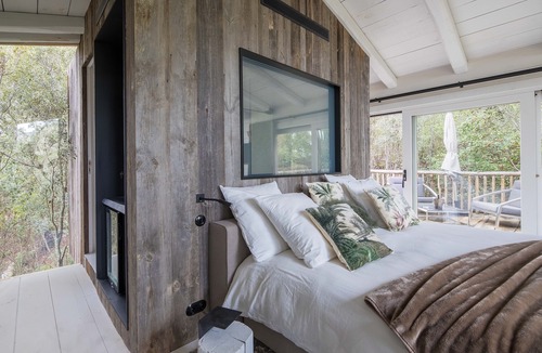 Pinarellu Cabin | Magnificent independent luxury suite with all the comforts of the Treehouse type.