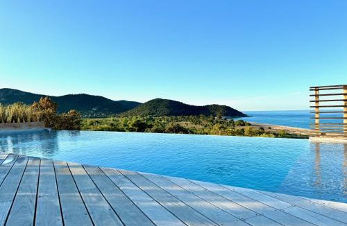 Pinarellu Villa | Maison Bord'eau