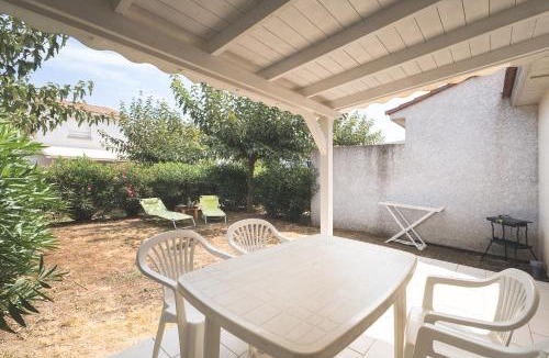 Prunete House | Maison à Cervione Prunete jardin piscine accès direct plage