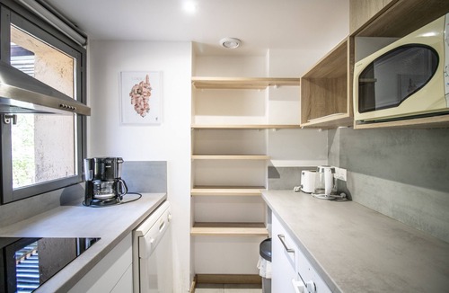 Serra-di-Ferro House | Maison for 6-8 Guests "Casa Gelsominu", Valinco Gulf – Walk to the Beach