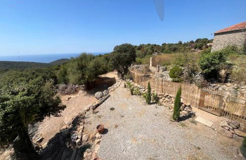 Coti-Chiavari House | Maison typique Corse écologique