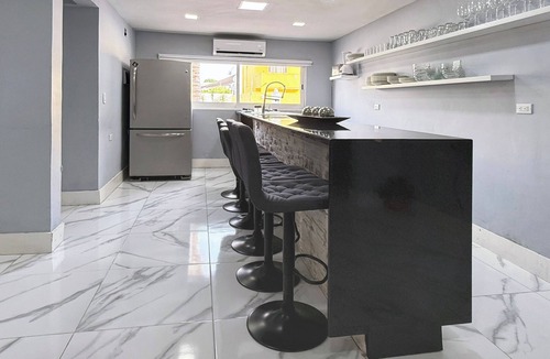 Downtown Cancun Villa | Majestic Blue Bay of Cancun - Up to 14 Pax