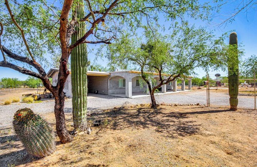 Marana House | Marana Gem: 28 Mi to Tucson, Pets Welcome
