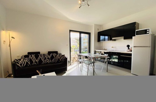 Propriano Apartment | MARINA D'ORU - Comfortable studio in town center (M)