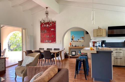 Marine de Davia House | Marine de Davia, waterfront home, pool and direct beach access